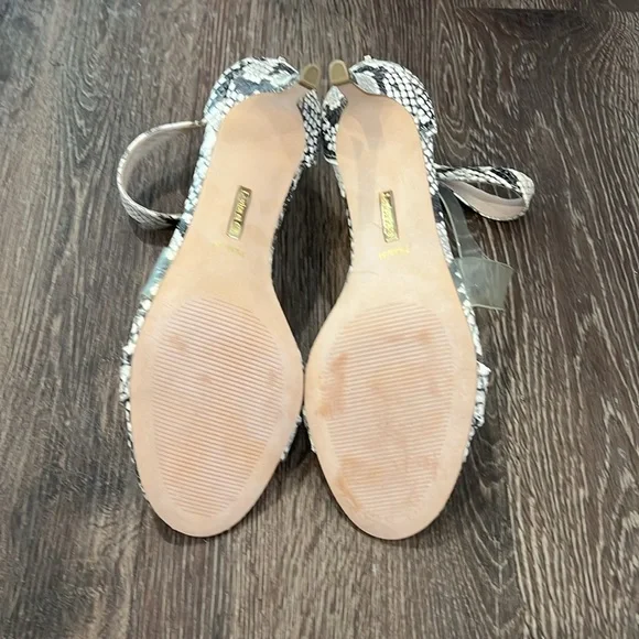 NIB Louis et Cie Snake Print Heels - 7.5 - Picture 5 of 8